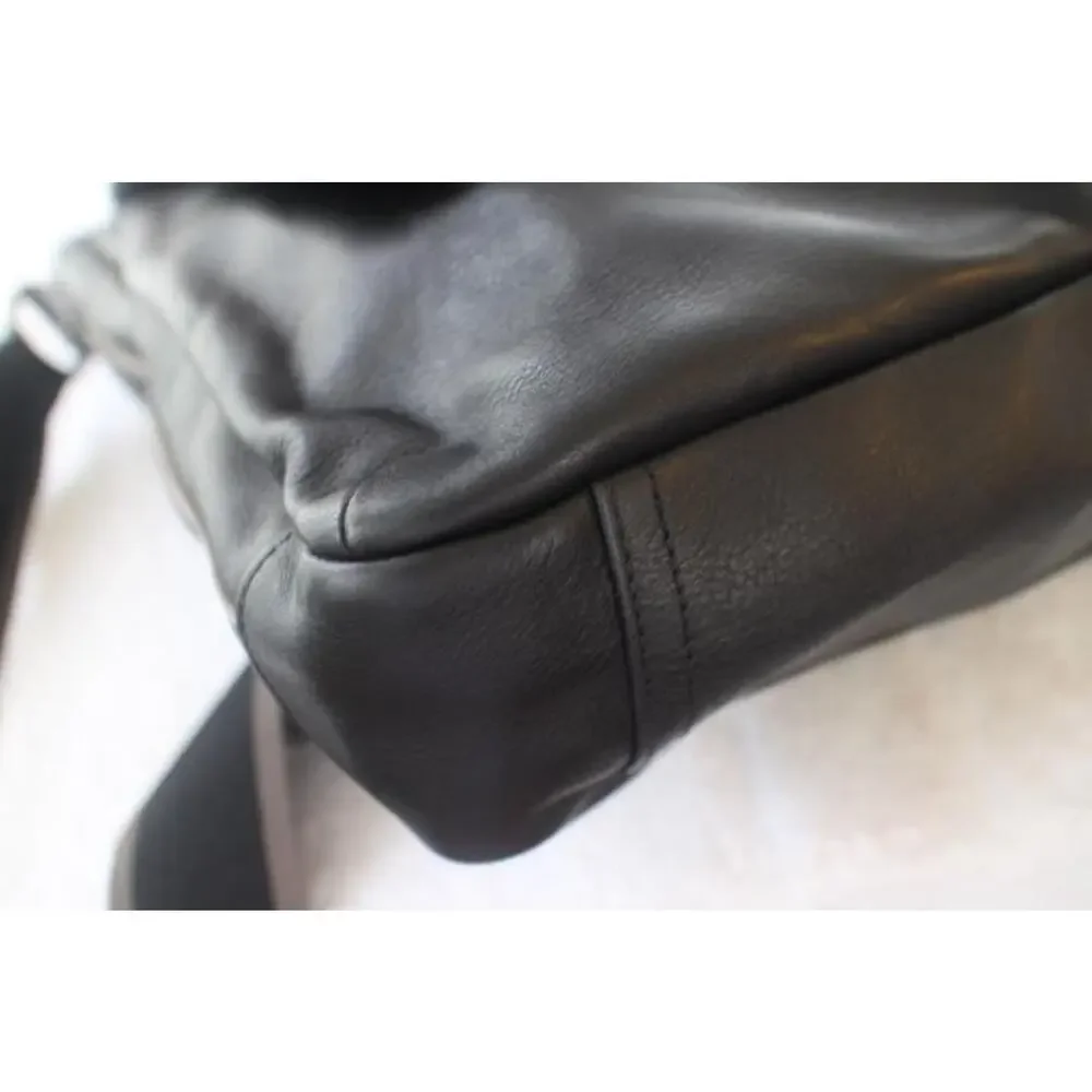Z) COACH HERITAGE LEATHER MESSENGER (COACH F70556) SILVER/BLK (900